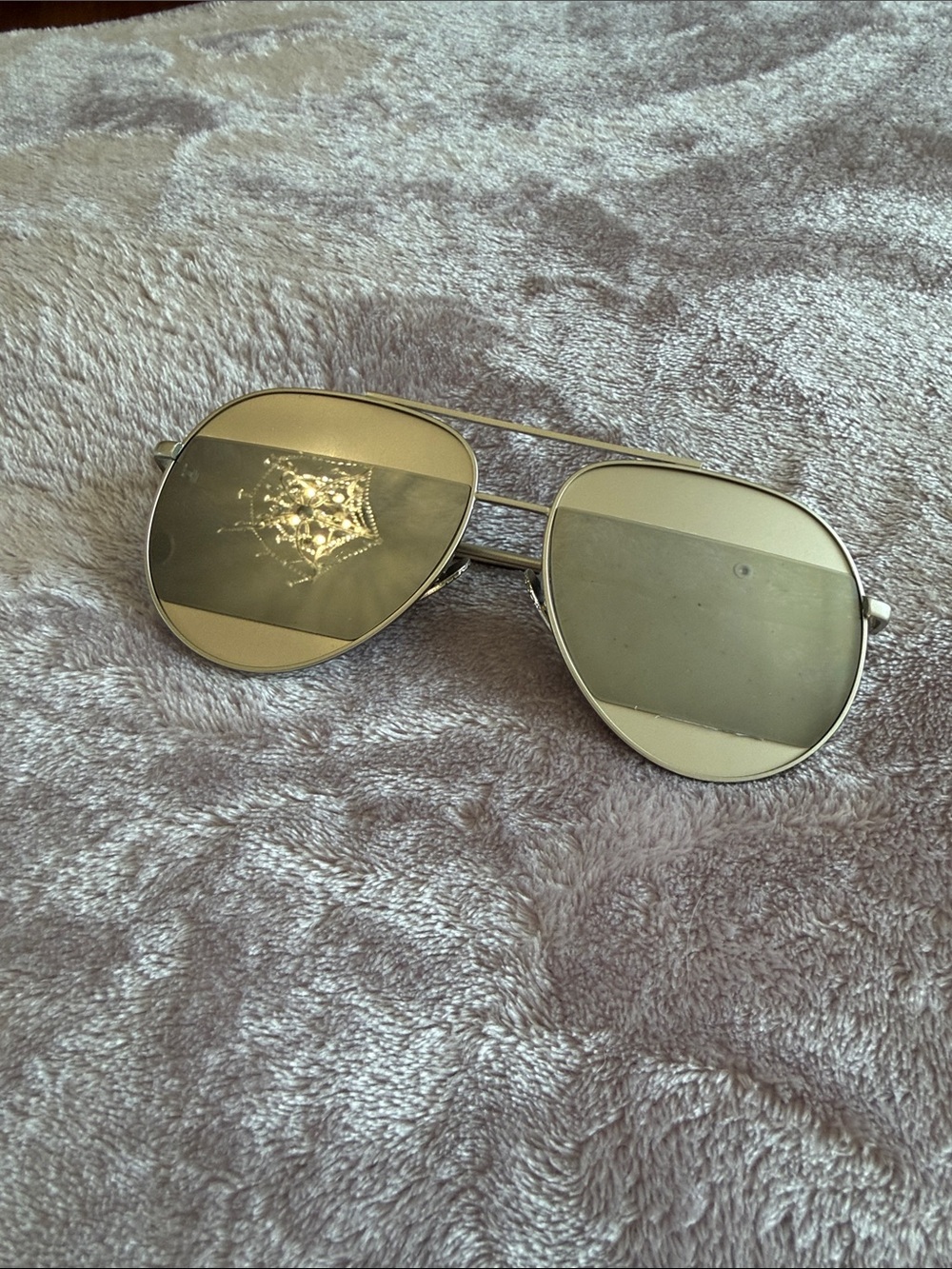 Source Unknown Gold Aviator Sunglasses